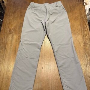 Under Armour Men’s Golf Pants - Light Gray (Halo Gray) - Size 32/30